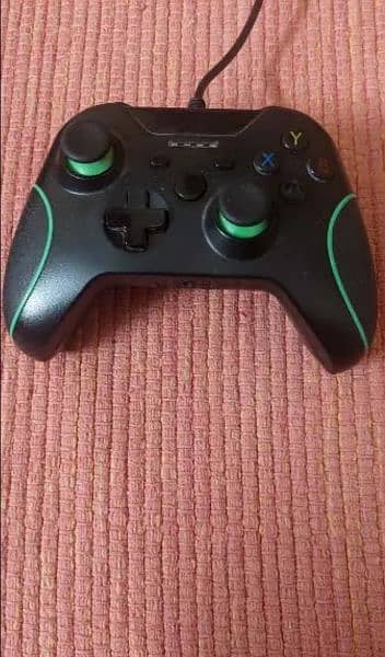 XBOX CONSOLE WITH CONTROLLER AND BOX IN BRAND NEW CONDITION IMPORTED 8