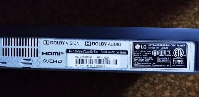 LG 4K Ultra-HD Blu-ray Disc™ Player with Dolby Vision™2 + HDR10+220v 6