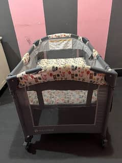 Baby Trend Baby Cot and Playing Yard