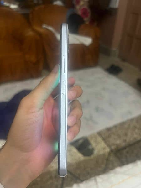 Infinix note 12 8/128 GB 10/8 condition 3