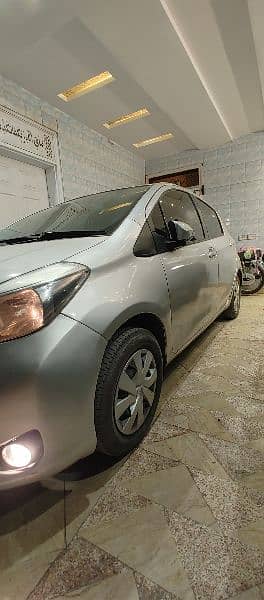 Toyota Vitz 2013/15 1