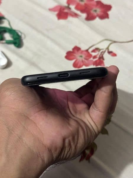 Google Pixel 4a (5G) 3