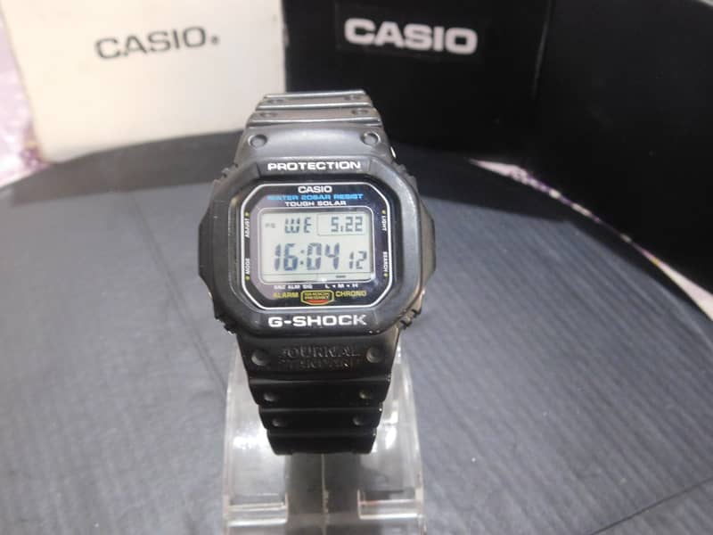 Casio G-SHOCK  G-5600E  used like new 4