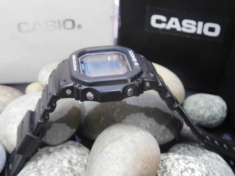 Casio G-SHOCK  G-5600E  used like new 6