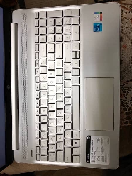 hp15 dy2095wm i5 11th gen 8/256 1080p 15.6 inches condt 10/10 10