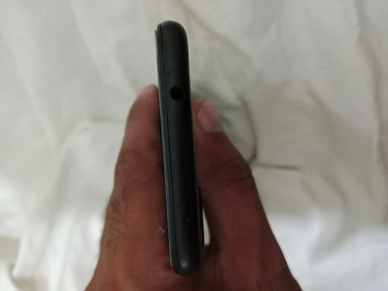 Google Pixel 4a 4G  6/128 0