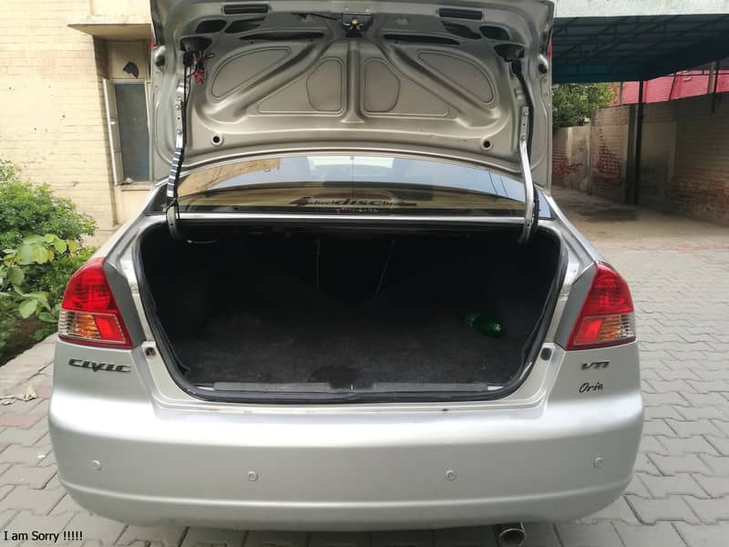 Honda Civic EXi 2006 9