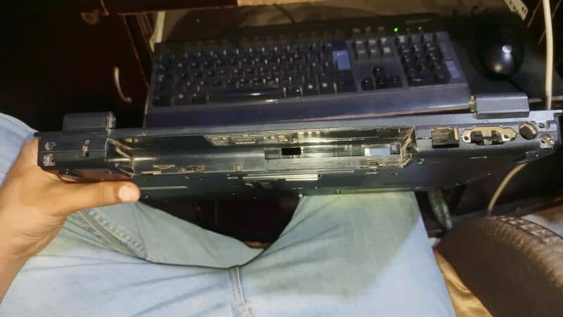 Hp Compaq 6710b body casing all ok (URGENT SELL) 3