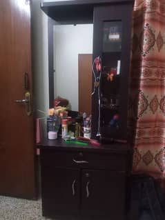 dressing table