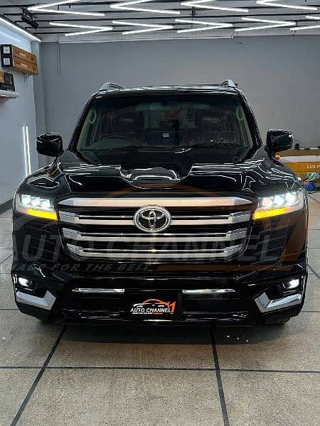 Toyota Land Cruiser 2023 16