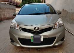 Toyota Vitz 2015