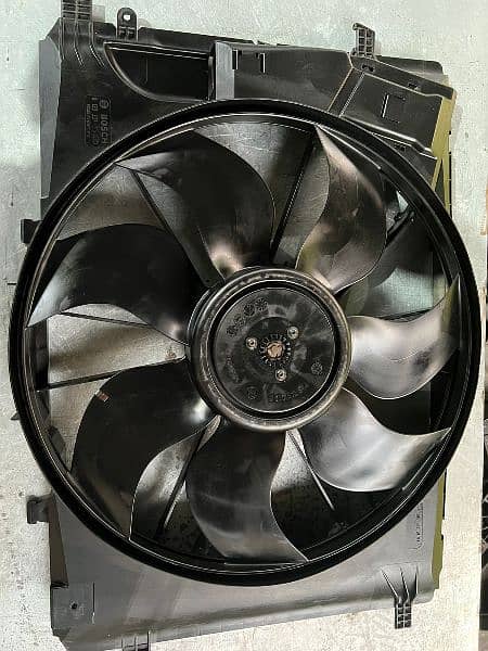 MERCEDES RADIATOR FAN 0