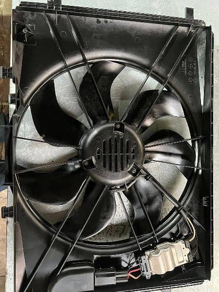 MERCEDES RADIATOR FAN 1