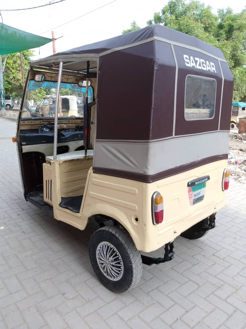 SazGar-2016,Disc-Brake,LPG-Gas-PetRoL Rickshaw,BaRa-Engine, 3