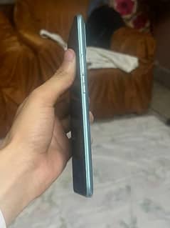 Infinix hot 10 play 4/64GB 10/8 condition 0