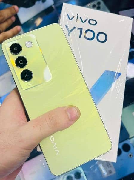 VIVo Y100 1