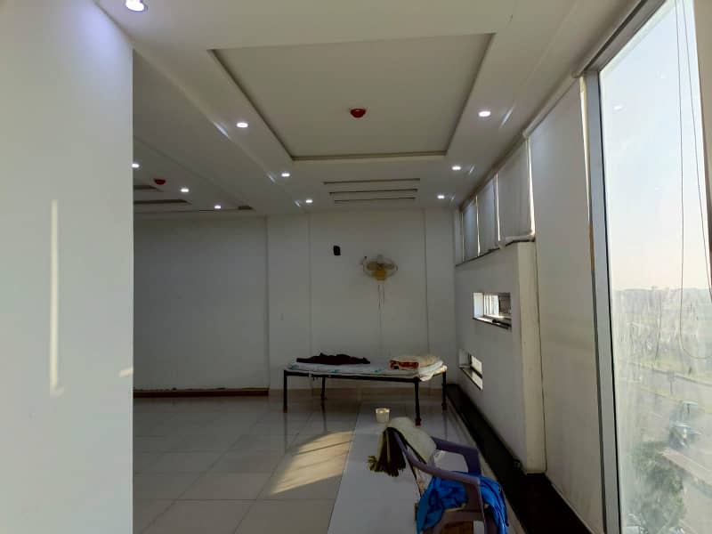 4 Marla 4th Floor For Rent In DHA Phase 6 Main Boulevard Lahore 12