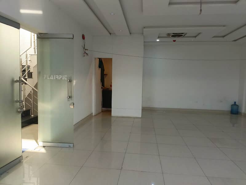 4 Marla 4th Floor For Rent In DHA Phase 6 Main Boulevard Lahore 13