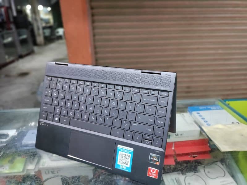 HP Envy x 360 rayzan 7 1