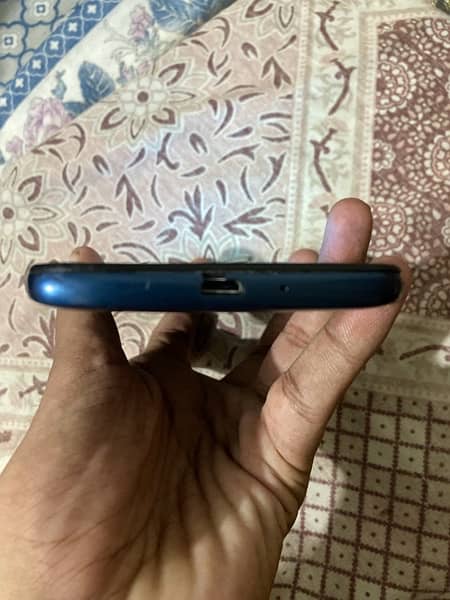 Moto e5 play pta approved 2/16 glass crack 3