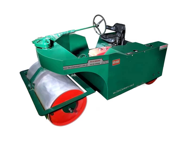 Auto Turf Roller - 2000 kg 1