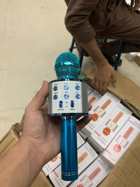 Bluethooth Mic Good quality & Good sound (Blue,Golden) 3