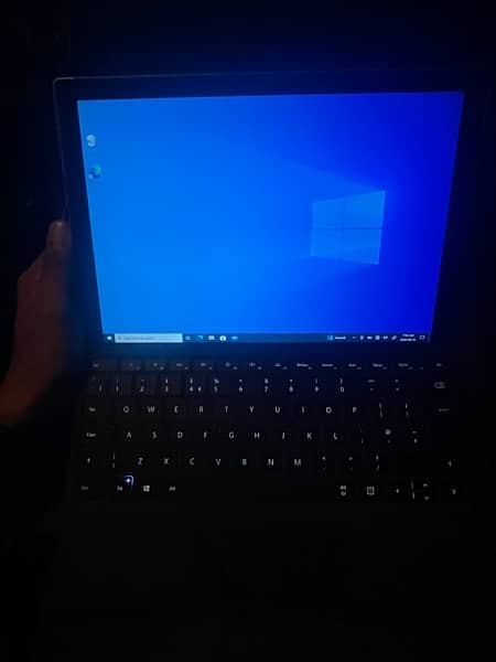 Microsoft surface pro 7 4gb graphic card 4