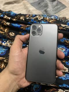 iPhone 11 Pro factory unlocked