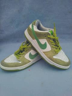 Nike SB Dunk Low Green Apple