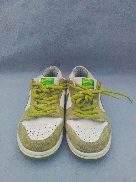 Nike SB Dunk Low Green Apple 2