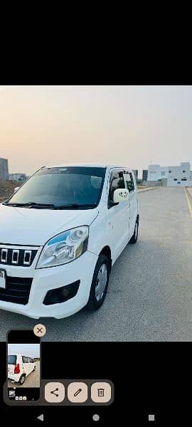 Suzuki Wagon R 2018 3