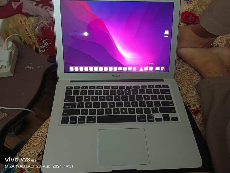 MacBook air 2015 8/128 1