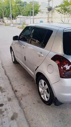 Suzuki Swift 2012 DLX1.3 ABS