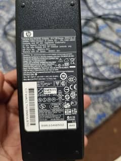 HP BRAND NEW charger 90W.