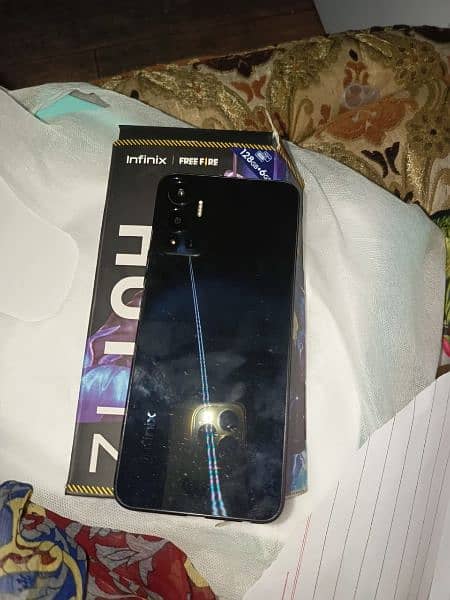 Infinix hot 12 6+5/128 1