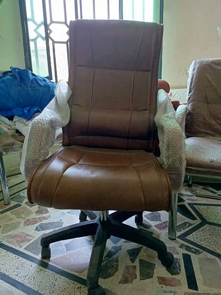 Office chairs / Executive chairs / Boss chairs / Luxury chairs 2