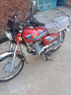 Honda 125. (03147096880