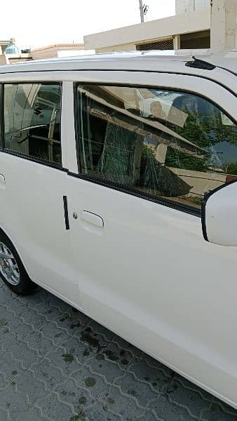 Suzuki Wagon R 2018 5