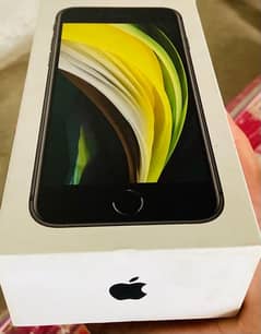 Iphone SE2020(2nd gen)(Iphone 11/11pro processor). One hand used.