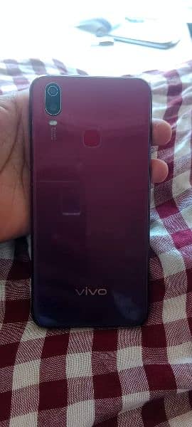 Vivo Y11 3