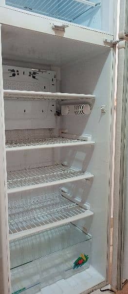 Cristal fridge 8