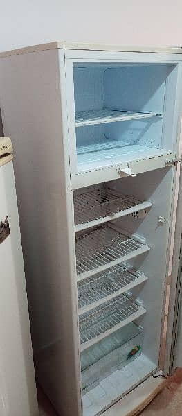 Cristal fridge 9