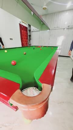 SNOOKER TABLE 6 x 12 with Belgium ball set