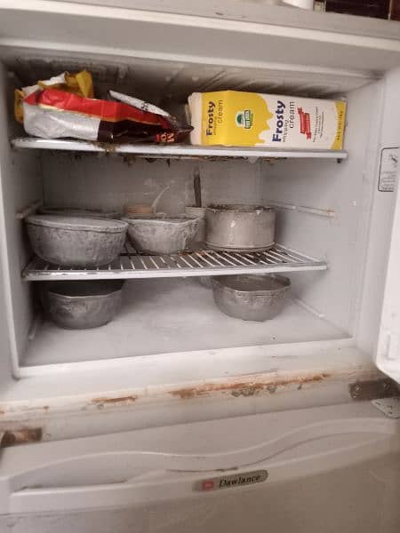 Good Condition Fridge For Sale In Reasonable Price 1