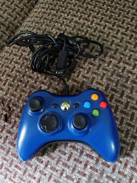 Wired Xbox360 controllers 3