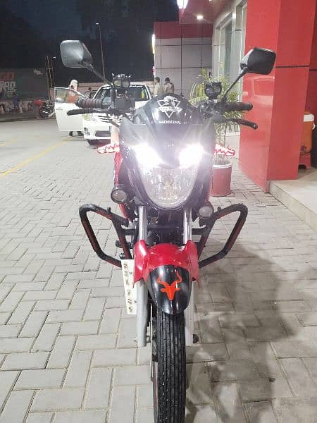 Honda CB 150 F For sale in Good condition 5