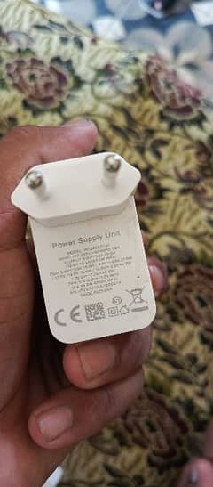 1+ mobile ka original charger