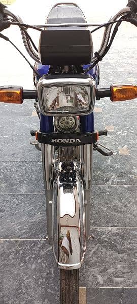 Honda CD 70 8