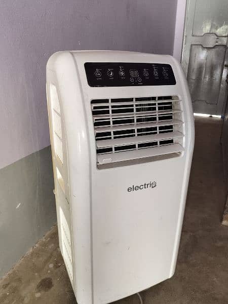 portable ac
heat and cool 1