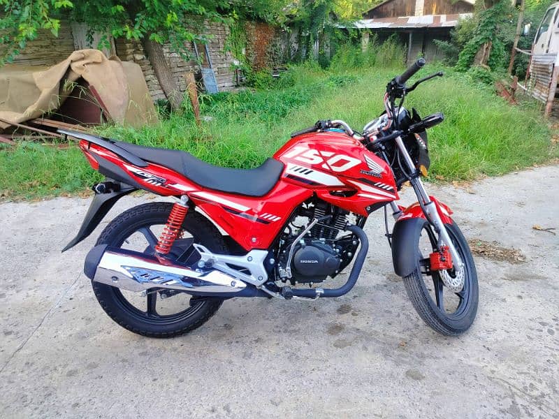 Honda CB 150f  in lush condition 2